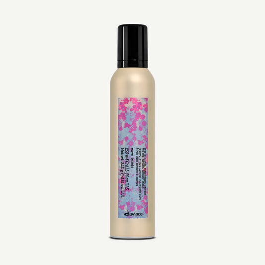 THIS IS A CURL MOISTURIZING MOUSSE
